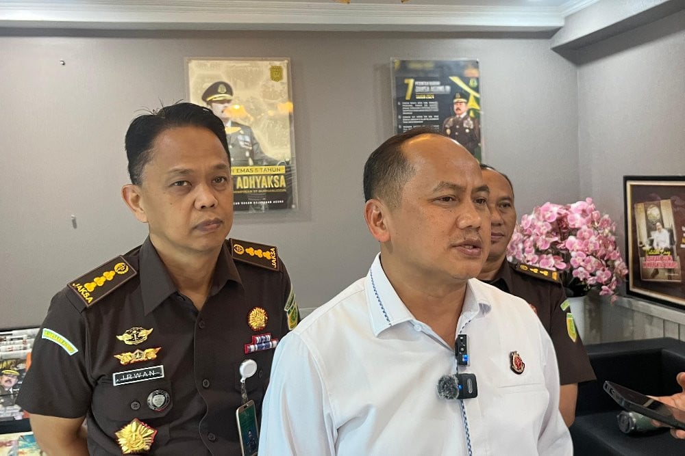 Kejagung Ungkap Status Riza Chalid dan Jurist Tan, Stateless