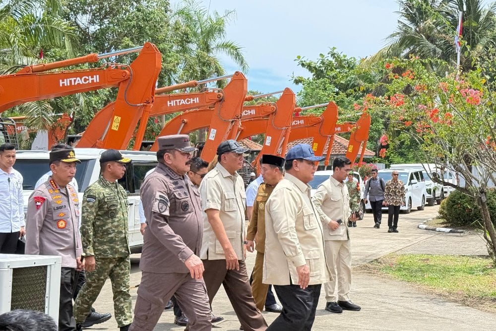 Momen Prabowo Tinjau Langsung Tambang Ilegal yang Rugikan Negara Rp300 Triliun di Bangka